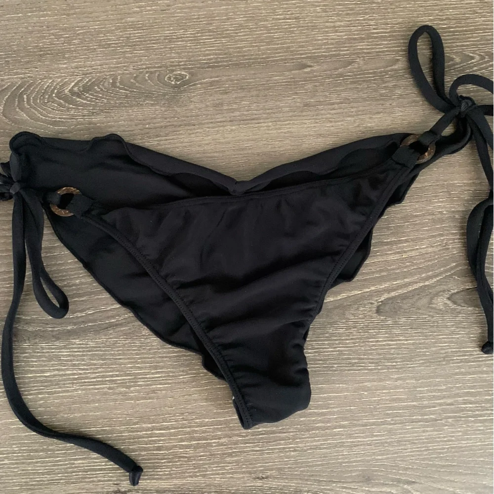 Posh Pua Black Bikini Bottoms Tie L Ripple Hawaii Maui Makawao Holoholo Surf